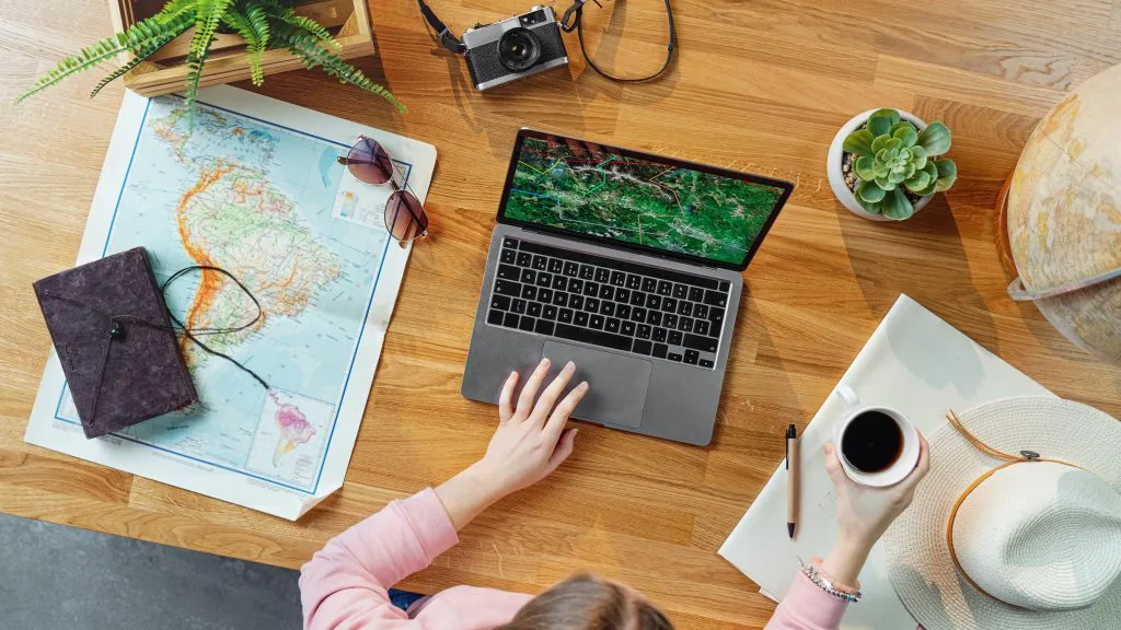 Unlocking the World of Travel: Guest Post Opportunities with Wander Off App